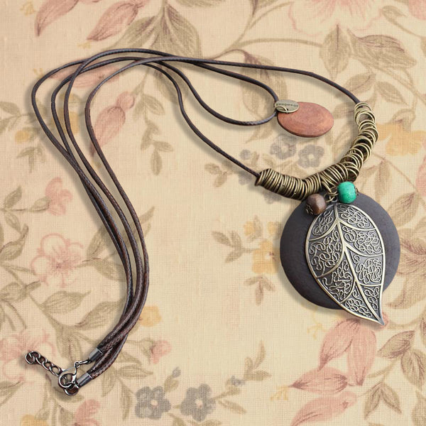 Alloy Ornament Pattern Leaf Pendant Long Necklace